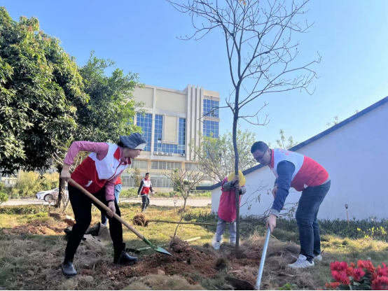 240222春节植树不打烊,绿美建设再启航 (12).png