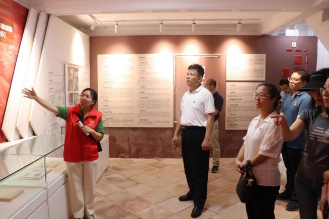 240508党建引领建设绿美生态 送训下乡助力乡村振兴 (4).jpg