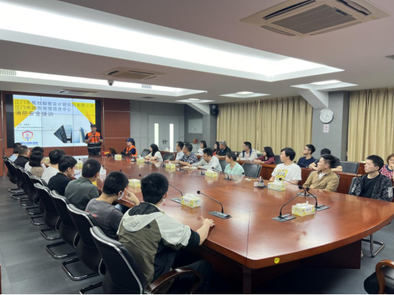 250422深化“党建+安全”机制,举办消防安全技能培训提升行动 (1).png