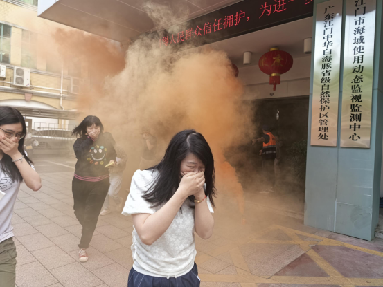 250422深化“党建+安全”机制,举办消防安全技能培训提升行动 (2).png