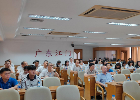 250812江门市自然资源局举办2025年“干部讲堂系列”——行政规范性文件管理实务专题讲座 (3).png