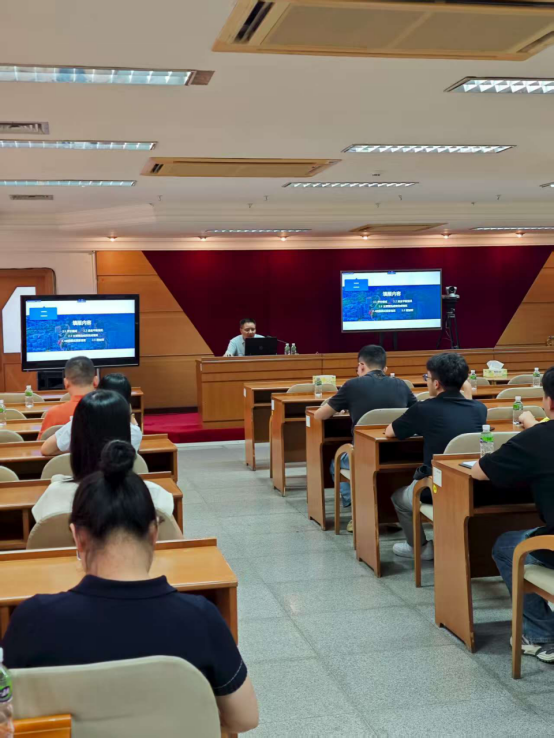 250904江门市自然资源局举办 “干部讲堂系列”之全域土地综合整治专题讲座.png